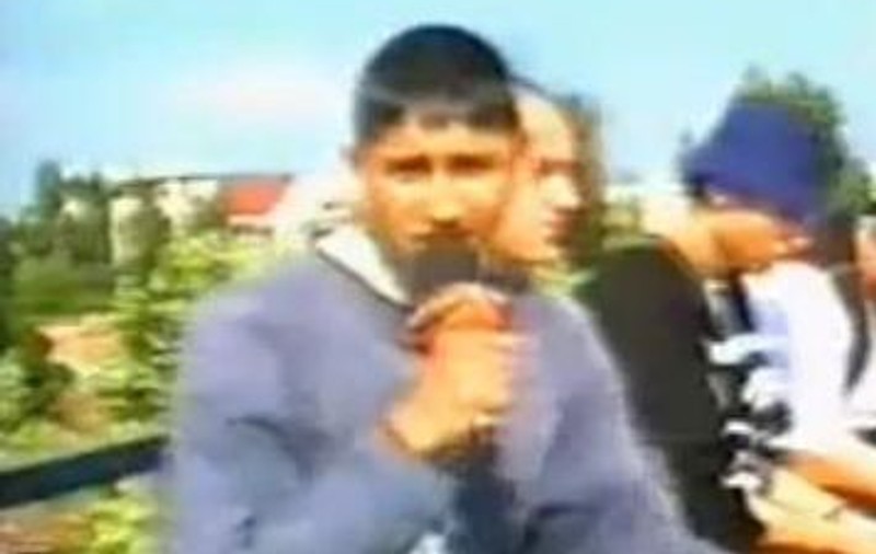 Cum era Connect-R în copilărie? "Avea papagal dar nu ridica ochii la şmecheri" | VIDEO DEMENŢIAL cu PUŞTIUL CONNECT-R