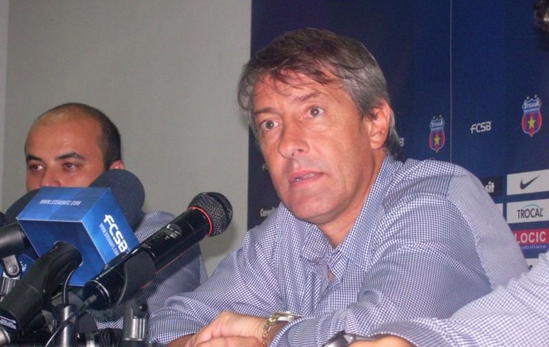 Le-au dat o lecţie de fotbal