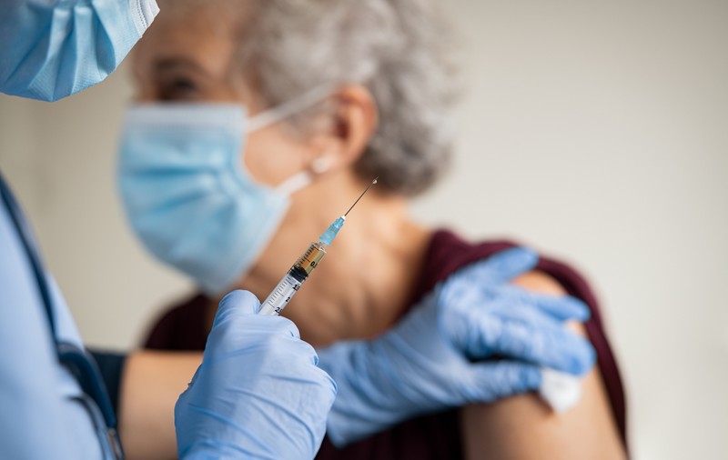 Crește numărul de vaccinări zilnice. 10.000 de vaccinați în plus față de ziua anterioară