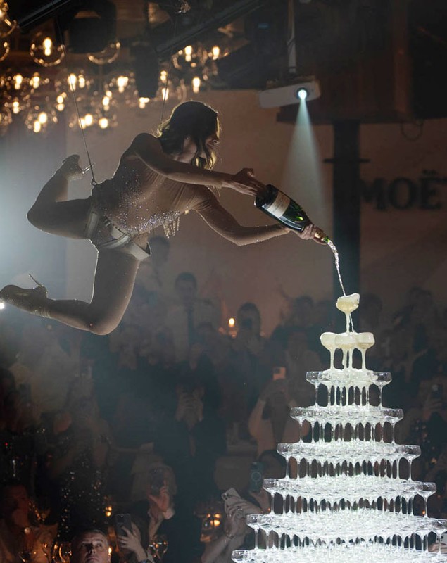MOËT &amp; CHANDON, la ceas aniversar