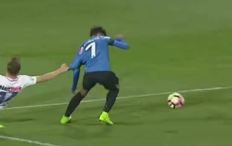 Liga 1, play-off, etapa a 2-a: Viitorul - Steaua 3-1. UMILINȚĂ REG(HE)ALĂ! Liderul a jucat tot meciul în 10. Dobrogenii meritau și un penalty / LIVE BLOG