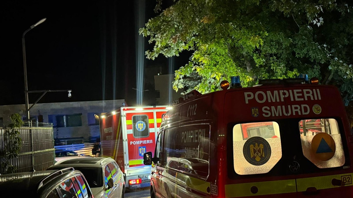 Planul Roșu de Intervenție, activat la un hotel din Saturn după ce circa 30 de persoane au acuzat stări de rău. Patru salvări, trei autospeciale și trei microbuze, trimise la fața locului