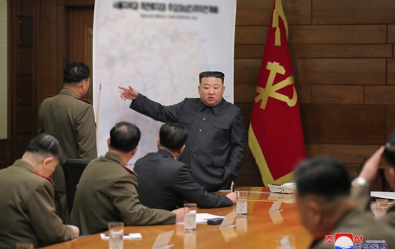 Kim Jong-un a ordonat lansarea primului satelit nord-coreean de spionaj militar