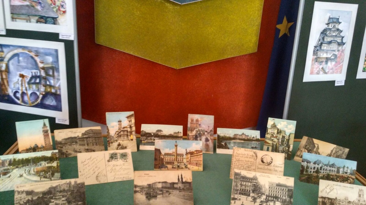 Cum își dădeau românii "check-in” și „like” acum 100 de ani
