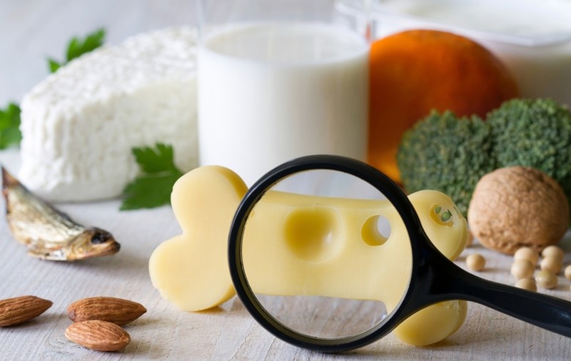 Deficiențele nutriționale care afectează oasele și cum le corectezi cu suplimente