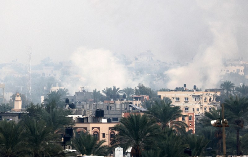 Război Israel-Hamas, ziua 60: Armata israeliană anunță că a înconjurat orașul Khan Younis, aflat în sudul Fâșiei Gaza și transformat în principala sa țintă