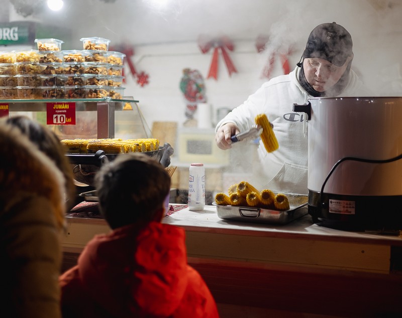 Cât costă un bilet la roata panoramică de la Târgul de Crăciun din București, de la Hala Laminor. Prețul, mai mare decât pentru o porție de mâncare