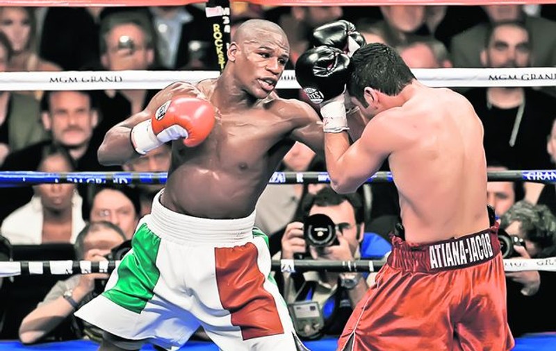 Boxerul Floyd Mayweather a dat lovitura la pariuri