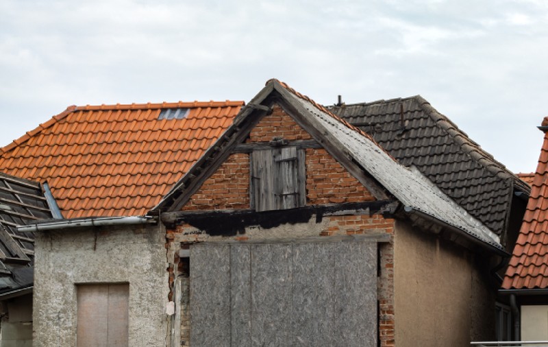 Comoara găsită de un imigrant într-o casă cumpărată cu 3.550 de euro în Germania: „Erau 40 de metri cubi de gunoi înăuntru”