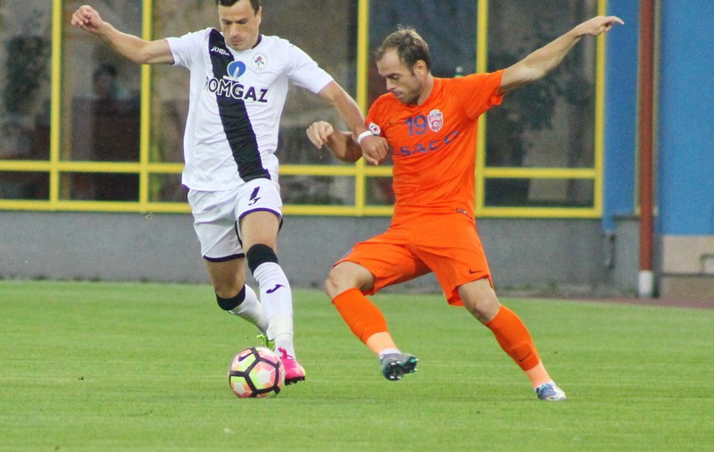 Liga 1, etapa 18. FC Botoşani - Gaz Metan Mediaș 0-0. Șah cu o bară și patru cartonașe roșii