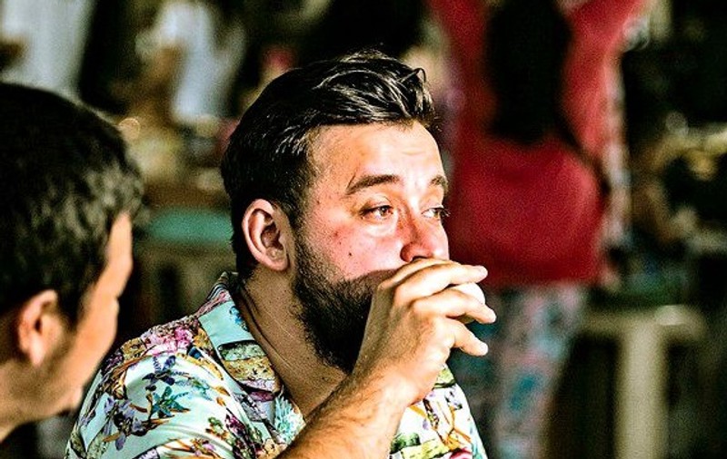 Oase, provocat să mănânce ou de rață fiert, cu embrion în el. „Mi se ridică pielea pe mine. Nu aș mai repeta experiența”