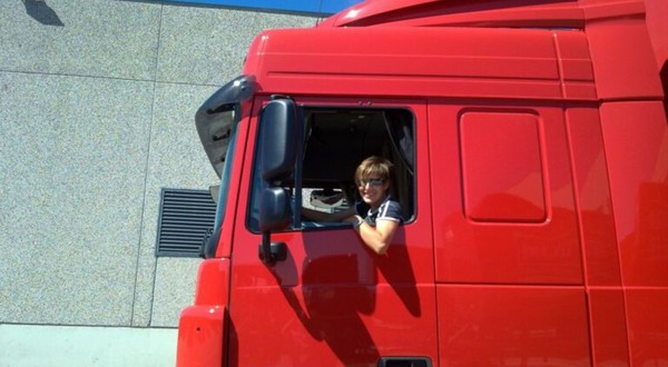 Anca, șoferița româncă de TIR în Italia