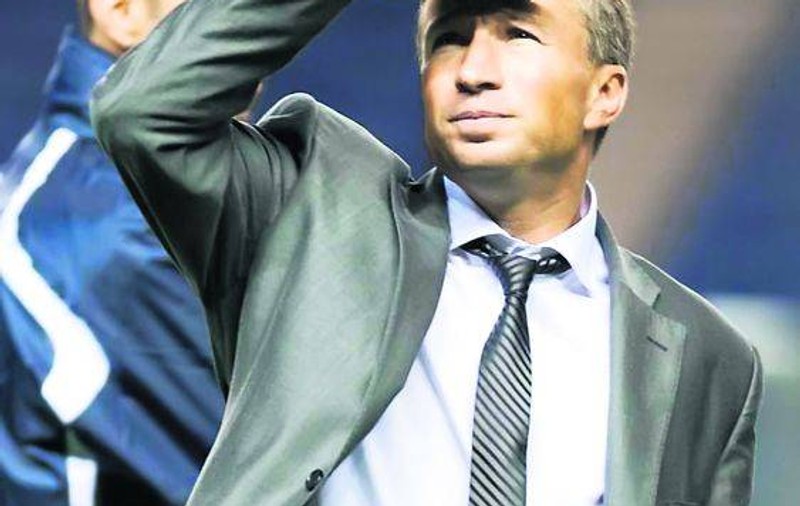 Dan Petrescu, aflat pe lista posibililor antrenori la Chelsea: "Este măgulitor"