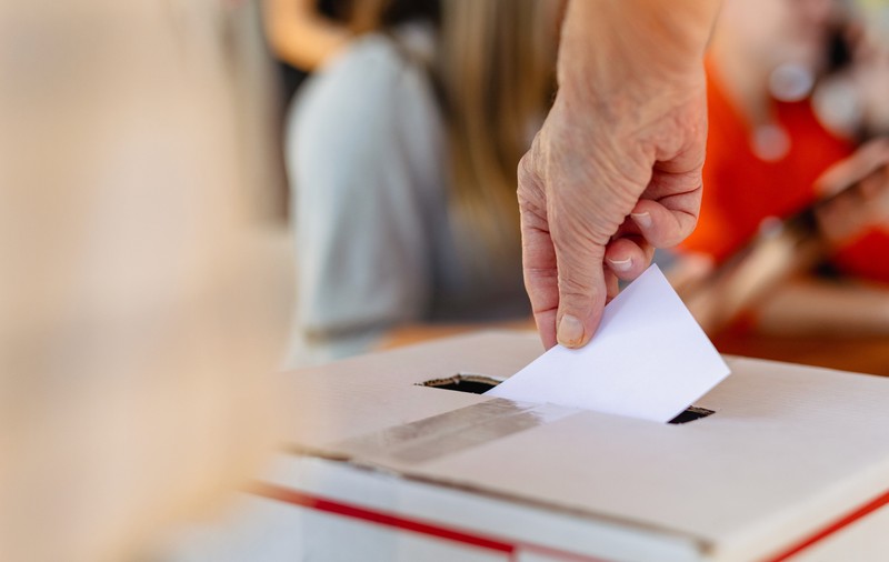 Votul din 1 decembrie trebuie să respingă austeritatea dorită de liderii Dreptei în 2025