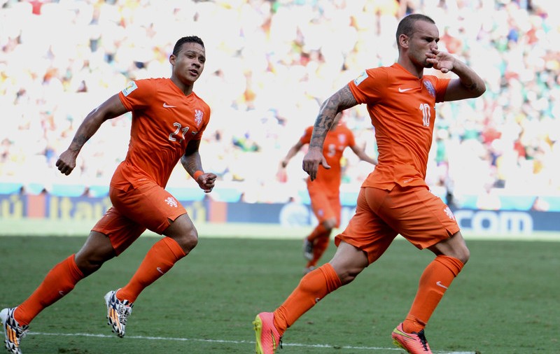 VIDEO/ CM 2014, optimi: Olanda - Mexic 2-1. Ala-bala, ”Portocala”!