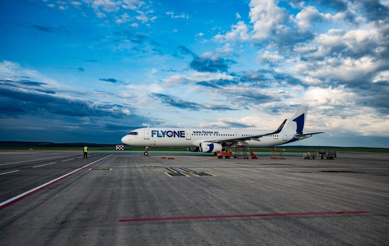 FLYONE lansează trei destinații romantice și cosmopolite din București în vara 2025