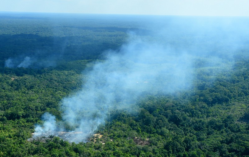 Macron, despre incendiile din Amazonia: ”Ne arde casa”