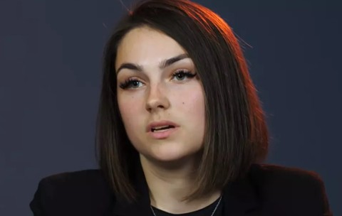 „Sunt Irina Moldovan, soția lui Gheorghe Moldovan, care și-a pus capăt zilelor în fața mea și a copiilor noștri. Mi-a dat flori și după s-a împușcat”. Văduva fostului arbitru Gheorghe Moldovan rupe tăcerea după moartea lui. E cutremurător ce a povestit