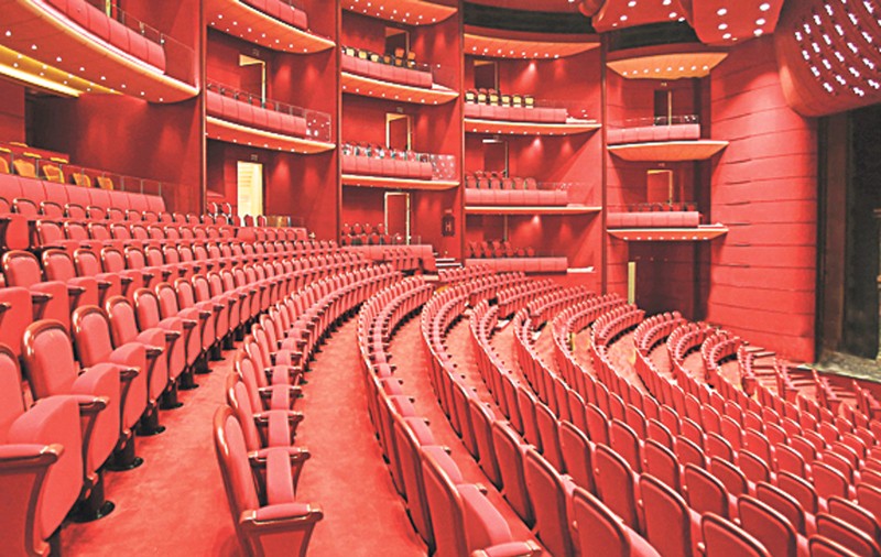 Teatrul Naţional, gata de spectacol
