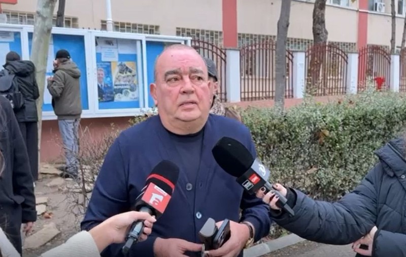 Gigi Nețoiu îi acuză pe Nicușor Dan și restul candidaților pentru Primăria București că nu au reușit să construiască nimic și sunt doar „politicieni de meserie”