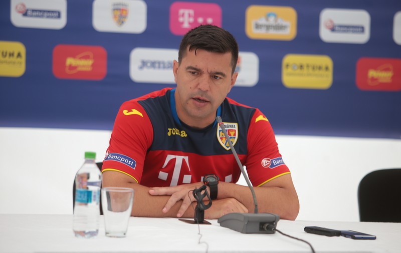 Selecționerul Cosmin Contra a luat foc: ”Li se iau din merite! Nu analizați corect nimic!” | FOTO&VIDEO