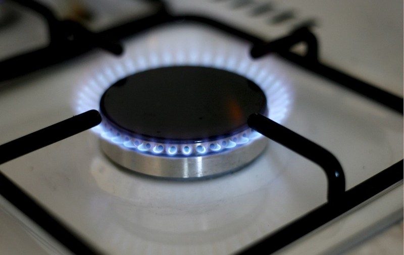 Prețurile la gaze, carburanți, apă, salubritate, energie electrică și termică nu mai pot fi majorate!