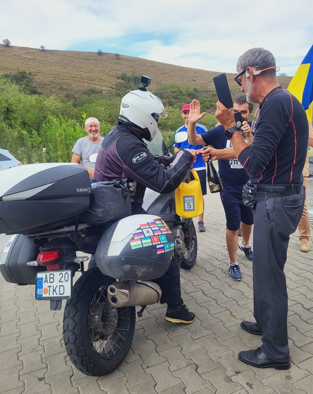 Din România până în Coreea de Sud pe motocicletă: un traseu de 36.000 de kilometri făcut în 91 de zile. Cifrele unei călătorii extraordinare