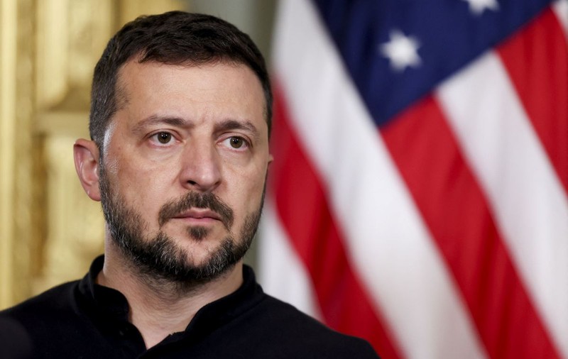 Volodimir Zelenski a povestit cum au vrut să-l asasineze rușii chiar în centrul Kievului: „Oameni au fost uciși în biroul prezidențial”
