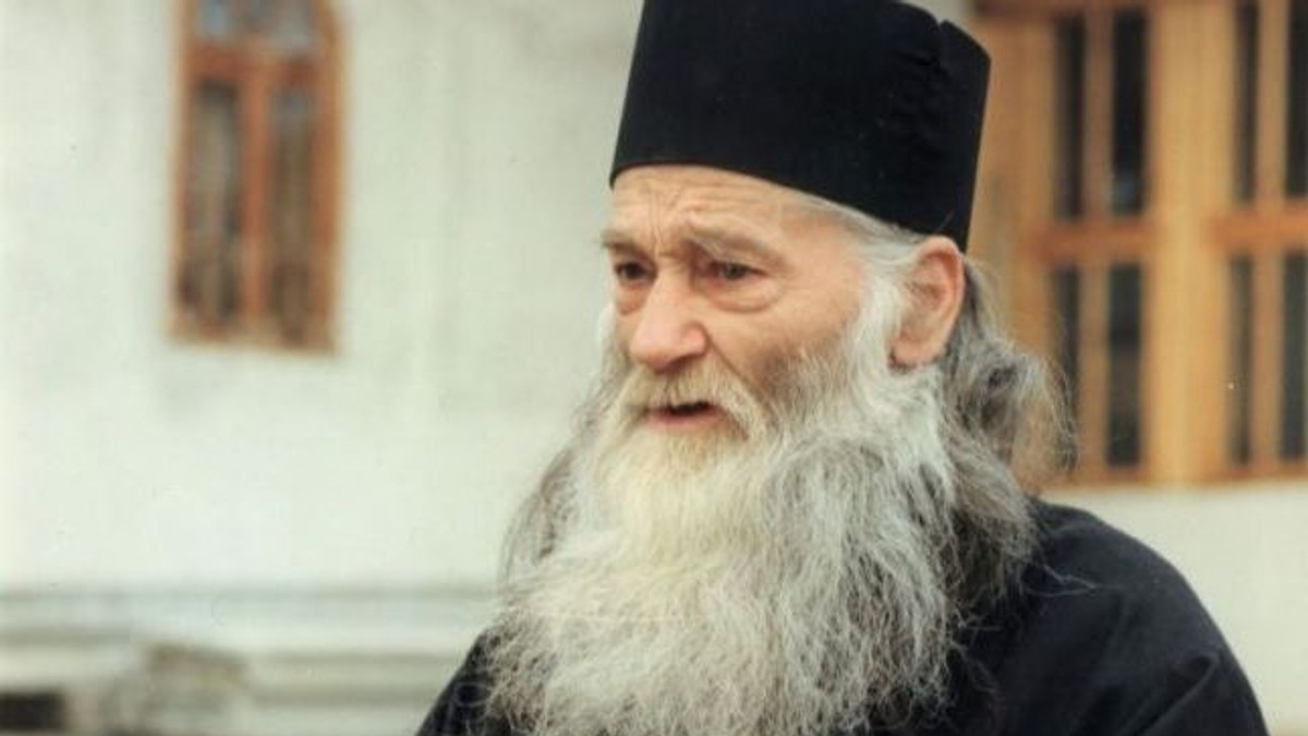 Preotul Iustin Pârvu