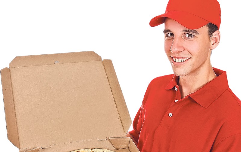 Mare poftă, mare, de pizza, şaorma și burgeri!