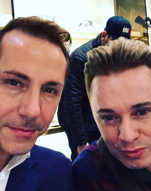 Primul cuplu gay din UK s-a destrămat după 32 de ani. Ruptura s-a produs după ce fiica lor a venit acasă cu iubitul ei