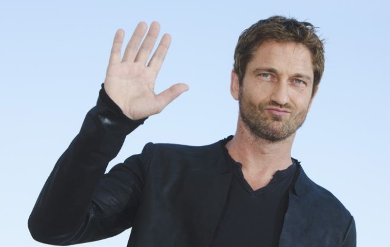 GERARD BUTLER PUNE PUNCTUL PE i! Adevărul despre relaţia cu Mădălina Ghenea!