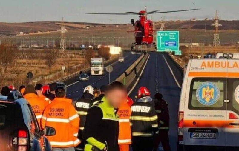 Accident grav cu un TIR și o mașină între Sibiu și Alba. Autostrada A1 e blocată de tot, elicopterul SMURD, trimis de urgență