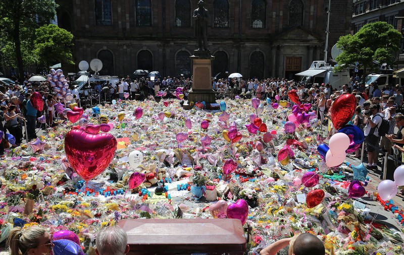 Ceremonii dedicate victimelor atentatului de la Manchester, la un an după cel mai sângeros atac din istoria Marii Britanii