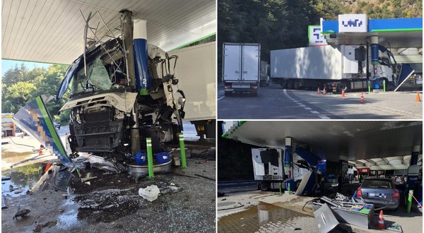 Colaj din trei cadre ce prezintă urmările unui accident spectaculos, în care un camion a intrat în structura unei benzinării, distrugând cabina vehiculului și pompele de alimentare.