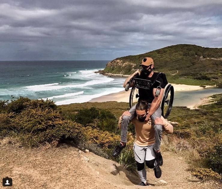 Un paraplegic australian vrea să urce pe Everest în scaunul cu rotile