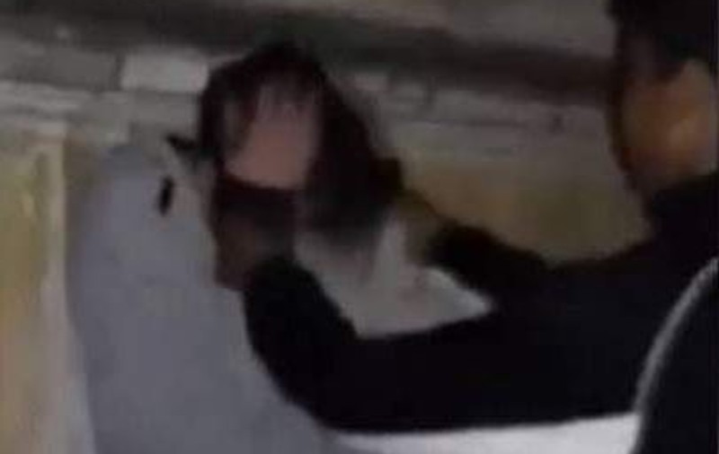 Un băiat din Calafat a fost bătut cu sălbăticie. Agresorii sunt trei minori / VIDEO