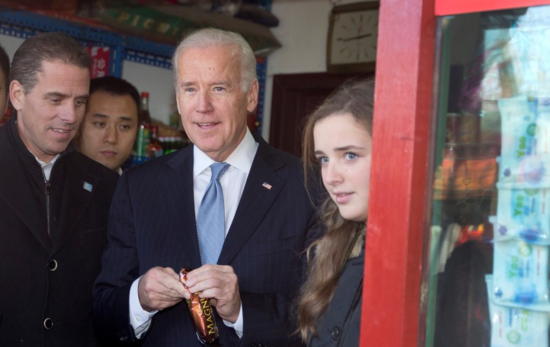 Fiul lui Joe Biden are o relație cu văduva fratelui său