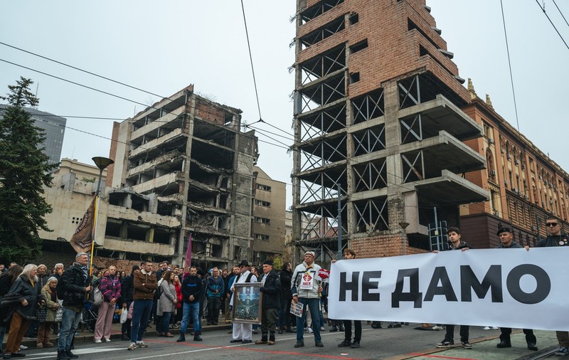 Ginerele lui Donald Trump nu mai construiește un hotel de lux la Belgrad, din cauza unui scandal de corupție legat de proiect. Patru inculpați, inclusiv ministrul Culturii