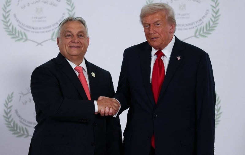 Donald Trump se răzgândește din nou și permite Ungariei să importe petrol din Rusia