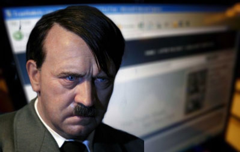 "Internetul ar fi putut preveni ascensiunea lui Hitler"