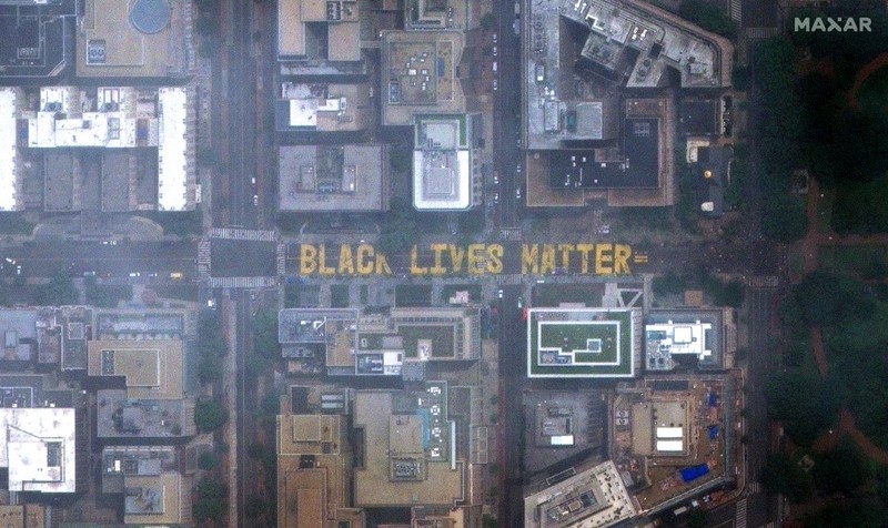 O inscripție Black Lives Matter în Washington DC, pe o stradă de lângă Casa Albă | FOTO: EPA