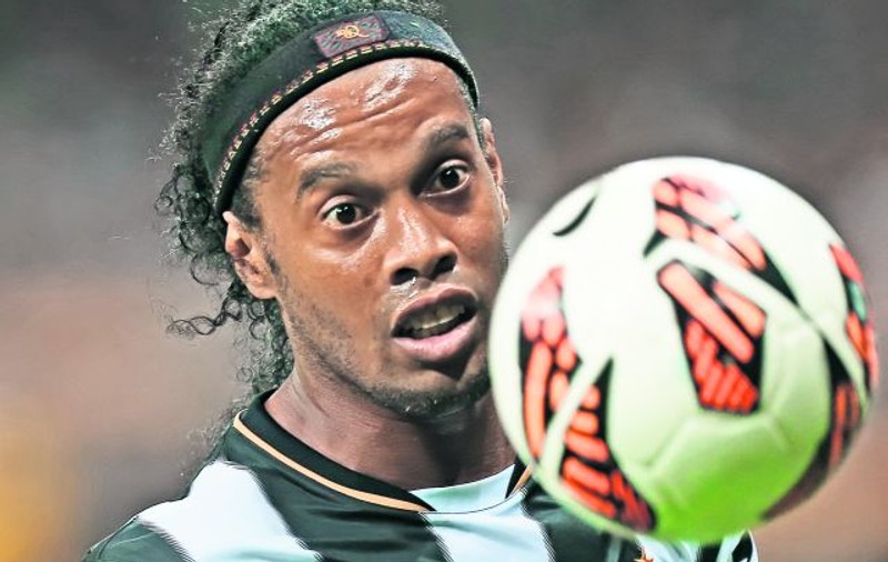 Unic! Ronaldinho se poate lăuda că nimeni nu are palmaresul lui - FOTO