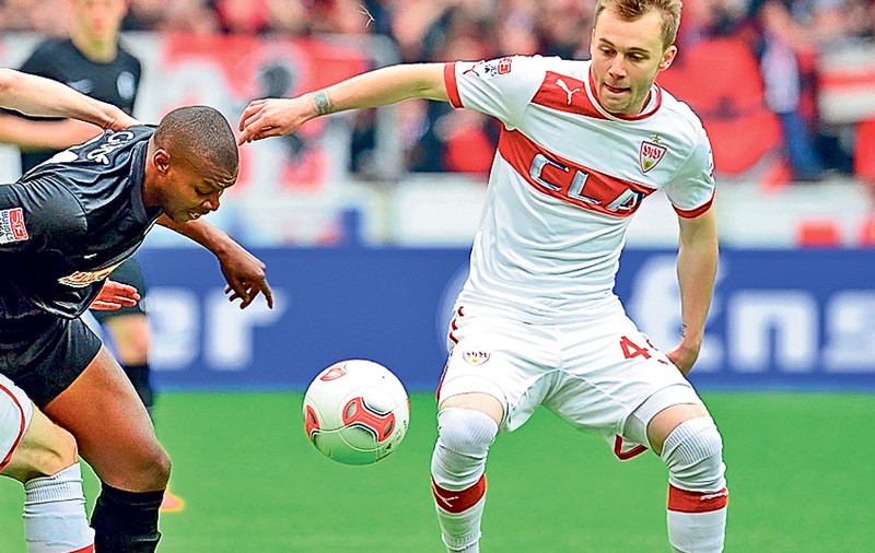Alex Maxim o ţine în viaţă pe Stuttgart!