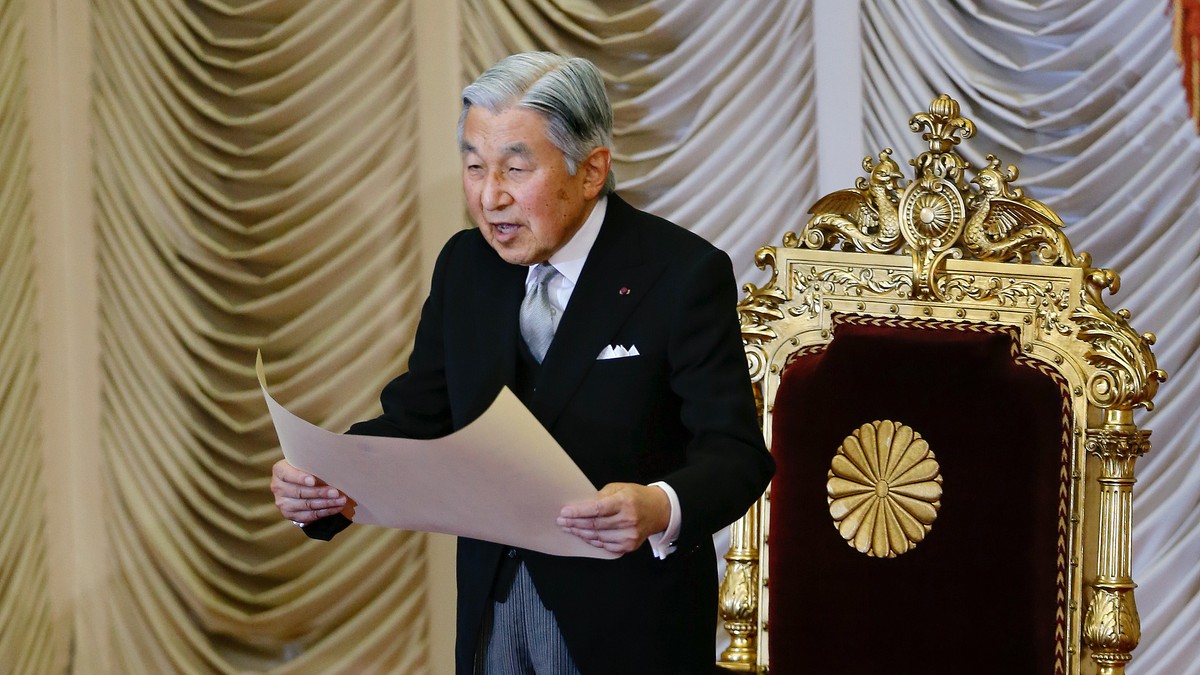 Împăratul Akihito va abdica pe 30 aprilie 2019