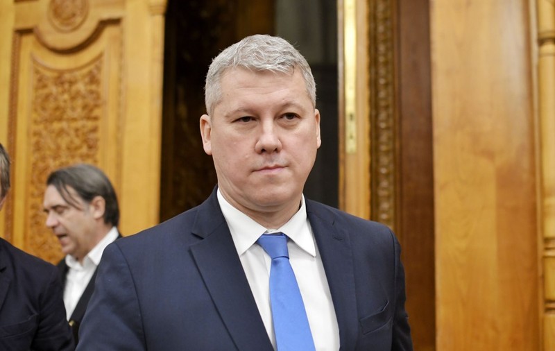 Ce explicații a dat ministrul Cătălin Predoiu în Senat despre antepronunţarea din dosarul soţului fostei şefe DIICOT