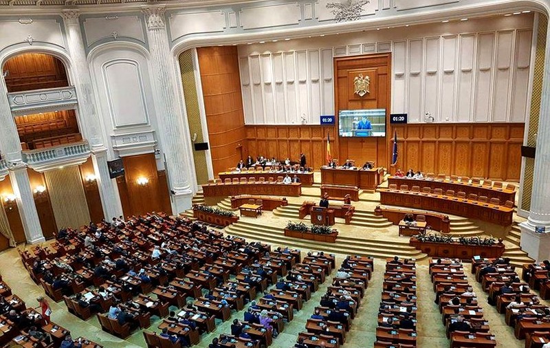 Un nou proiect PSD: conflictul de interese, prescris în 3 ani