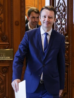 Siegfried Mureșan, depunerea programului de guvernare in parlament 26 septembrie 2026