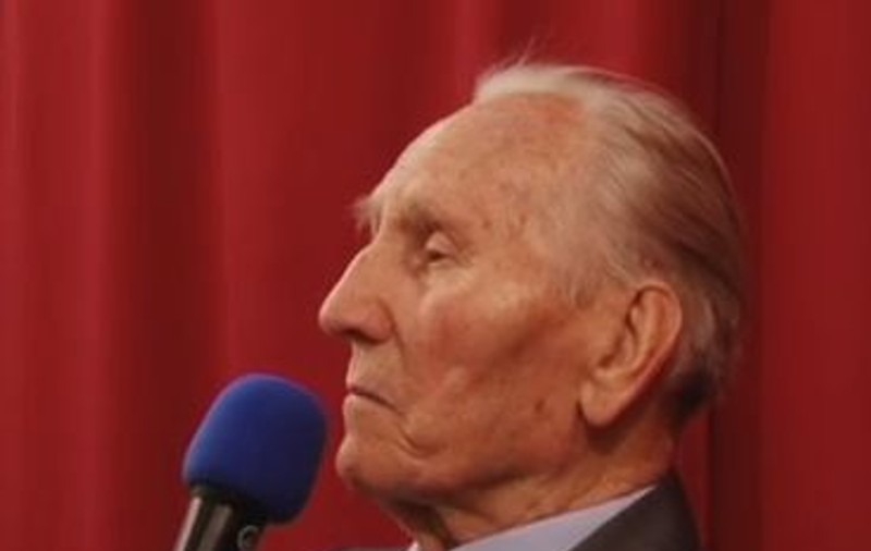 A murit Kazimierz Piechowski, omul care a evadat de la Auschwitz furând o mașină a SS