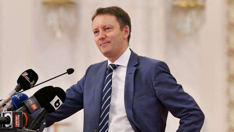 Premierul desemnat Siegfried Mureșan la o conferință de presă în Parlament. Foto: Hepta